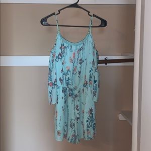 Cute Cut our shoulder Romper